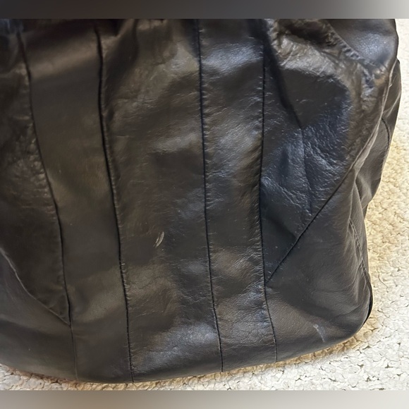 Vintage 70s Large Leather Travel Bag - Picture 6 of 15